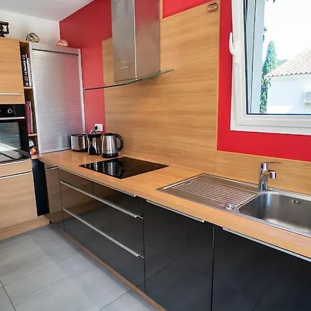 Nossi Be Carqueiranne