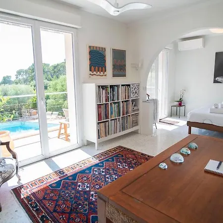 Nossi Be Carqueiranne